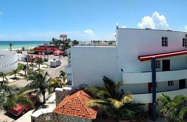 Progreso Beach Hotel