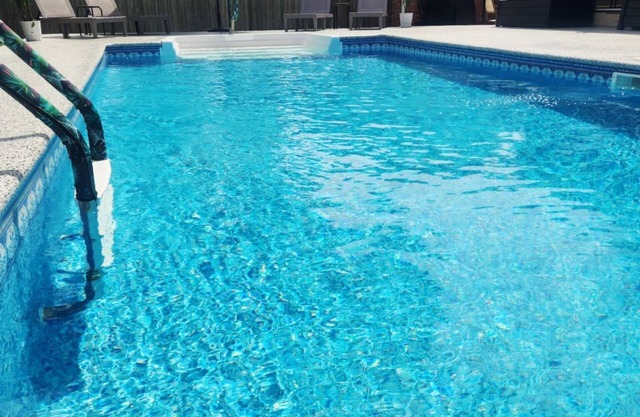 Pumba's Pad-Summerville-PRIVATE POOL-GAME ROOM-DOGS OK