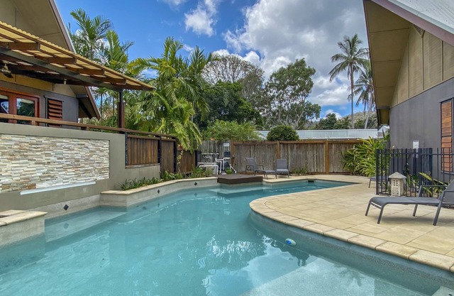 Pure Magnetic Villa 10