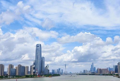 Qianyue Mansion Canton fair - Free Guangzhou Baiyun Airport Pick-up Service