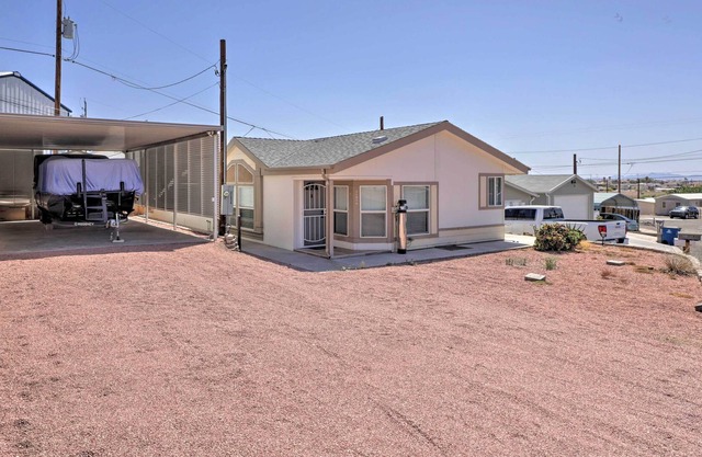 Quaint Parker Home ~ 7 Mi to Buckskin Mtn!