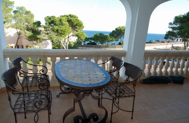 quality furnishings, large pool, stunning sea views, just 200m to the beach