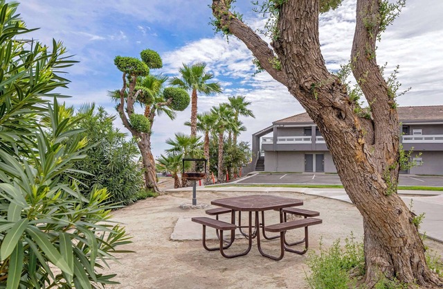 Quality Inn Kettleman City near Hwy 41