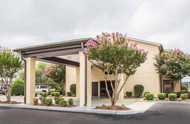 Quality Inn Mullins - Marion