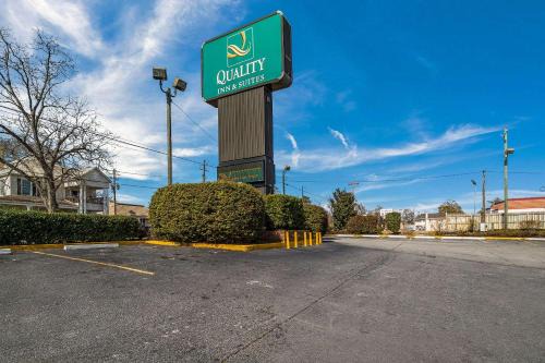 Quality Inn & Suites Conference Center Statesboro Historic District