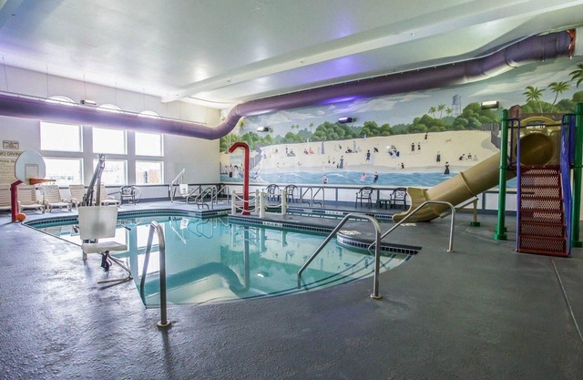 Quality Inn & Suites Dixon near I-88