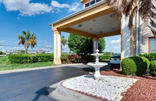 Quality Inn & Suites Monroe