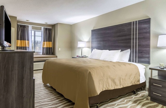 Quality Inn & Suites North Lima - Boardman