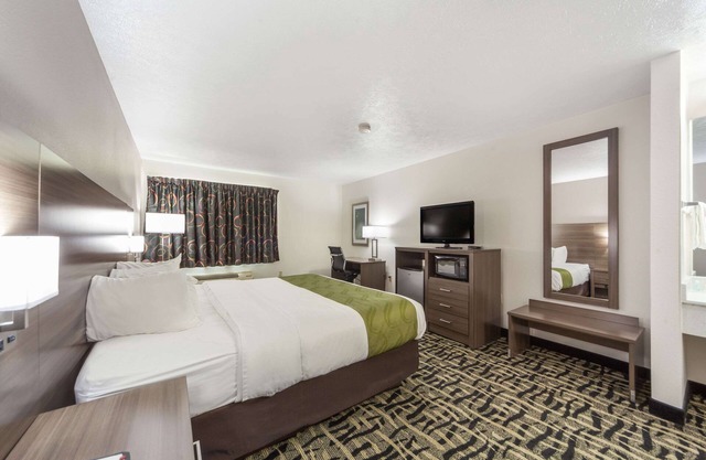 Quality Inn & Suites Omaha Chalco