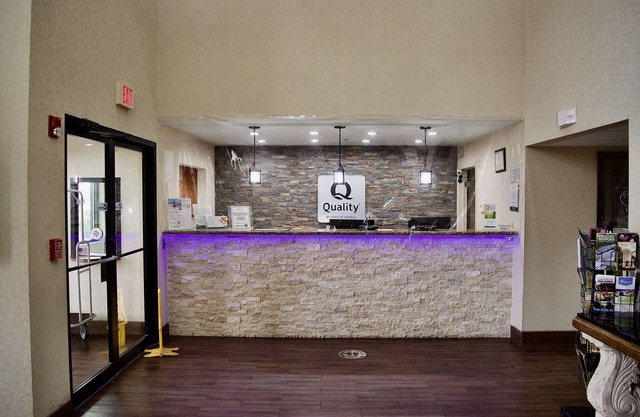 Quality Inn & Suites Pine Bluff