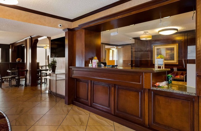 Quality Inn & Suites