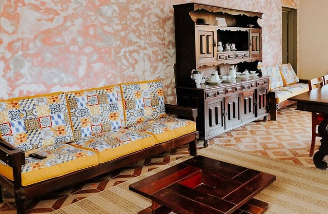 Quartos Comunitários e Áreas Comuns Aconchegantes, Hostel - a 5 min da Praia!