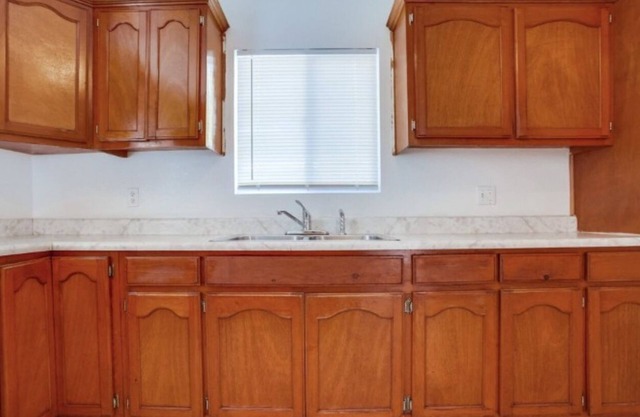 Queit, and cozy 15 minutes from Sofi stadium