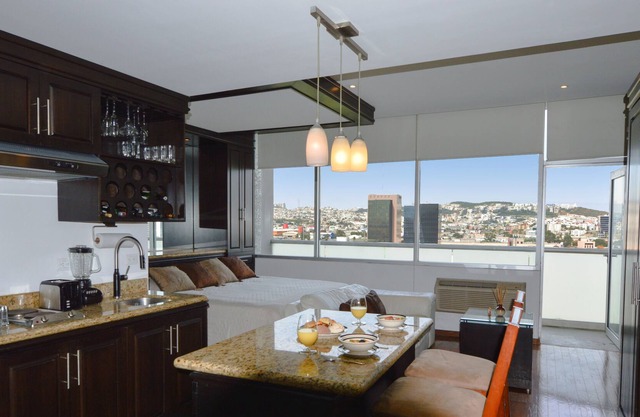 Quick access to downtown and San Pedro