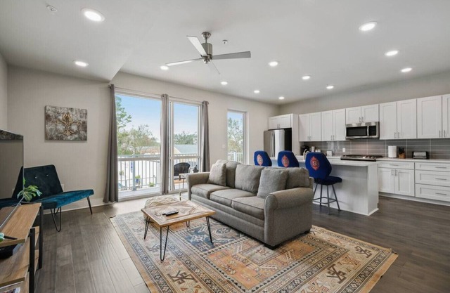 Quiet 1 Bedroom/1.5 Bath Condo in Bywater!