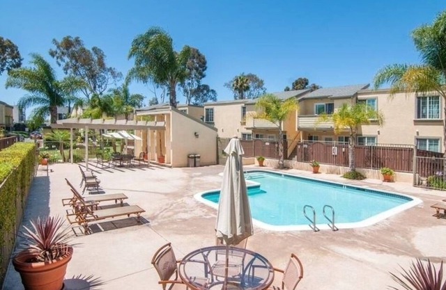 Quiet 1BR, Pool, Parking, Washer/Dryer, Pets OK