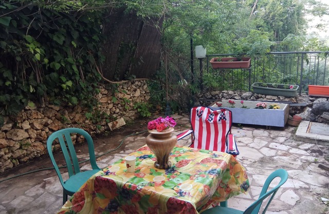 quiet 5 rooms apt mevaseret zion for 42 days start 1 september