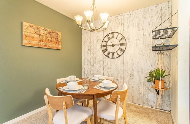 Quiet, City Center Condo - 1 Mile from Hospital