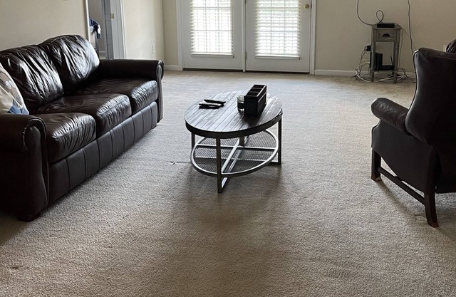 Quiet Condo with Free Wifi and Cable