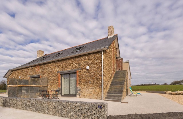 Quiet Country House with Terrace, 3 Bedrooms
