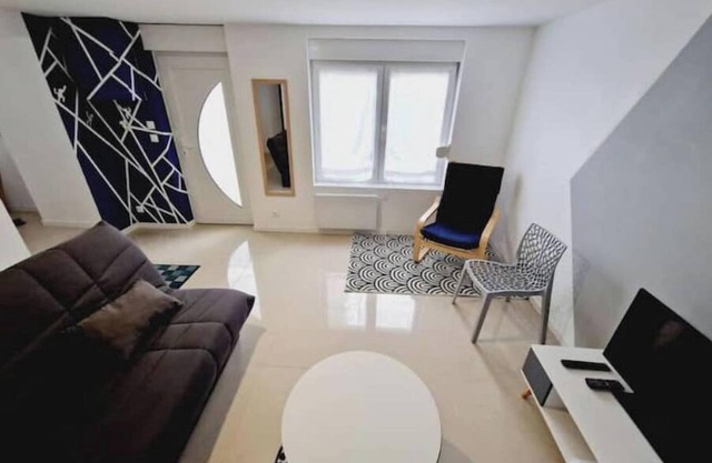 Quiet, fully-equipped house with garden