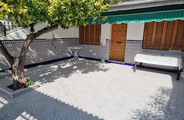 Quiet House near the Sea