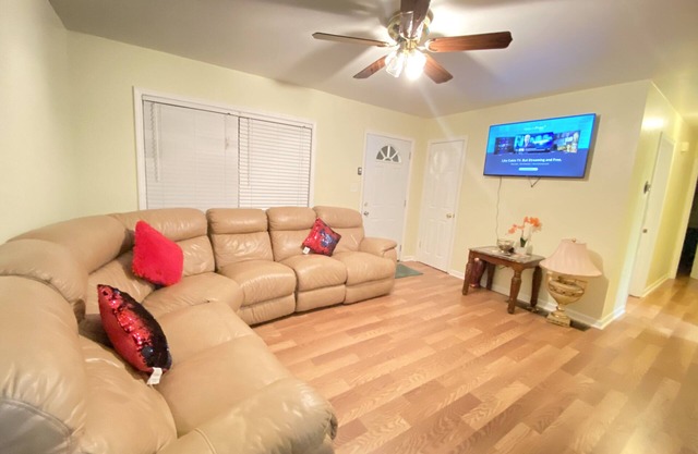 [Quiet🌴Oasis]>3BR/2FBT-Awesome Getaway/Super~Clean/Super~Relaxing@DownTown ATL-✈️