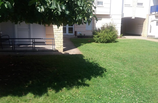 Quiet one-room apartment with terrace and own entrance