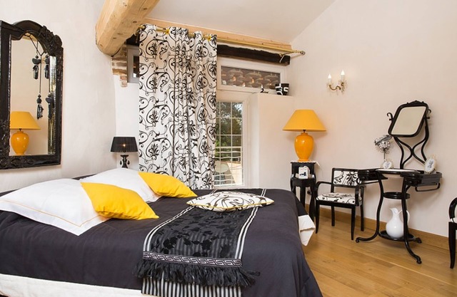 Quiet room B&b - at Domaine de La Bellière