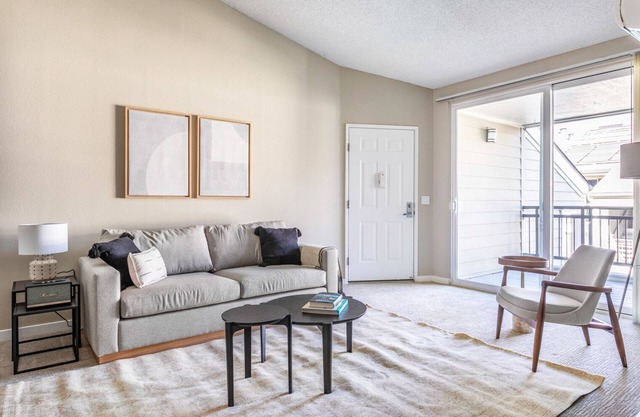 Quiet Santa Clara 1BR w/W/D, Parking, walk Downtown, by Blueground