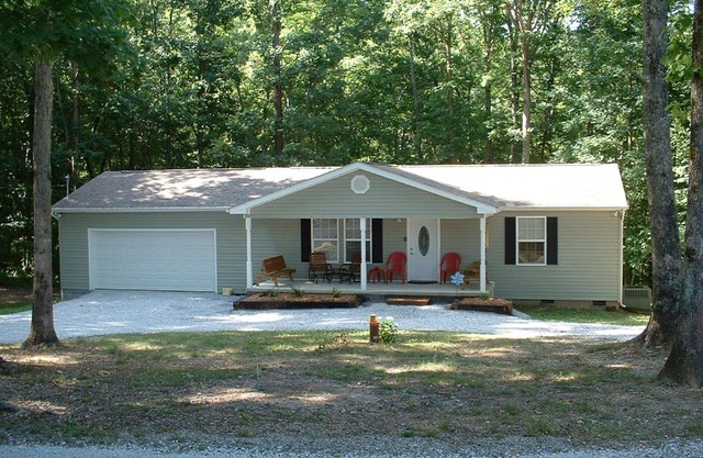 Quiet secluded cottage nestled in a grove of oak trees.