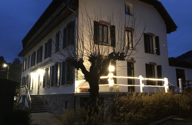 Résidence Gîte de Groupe Dans une Superbe Vallée