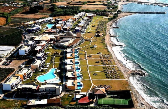 R 1020 Suite with Private Pool All Inclusive Free Cancellation