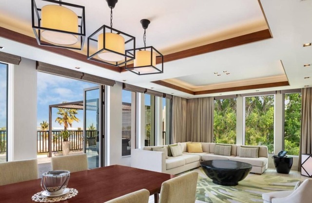 R 1508 JA Palm Tree Court with Terrace , Hair salon , and Full Service Spa