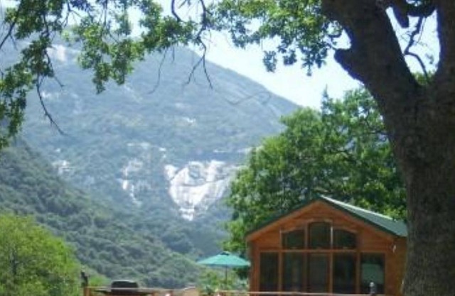 R&R IN A COZY SECLUDED CABIN!