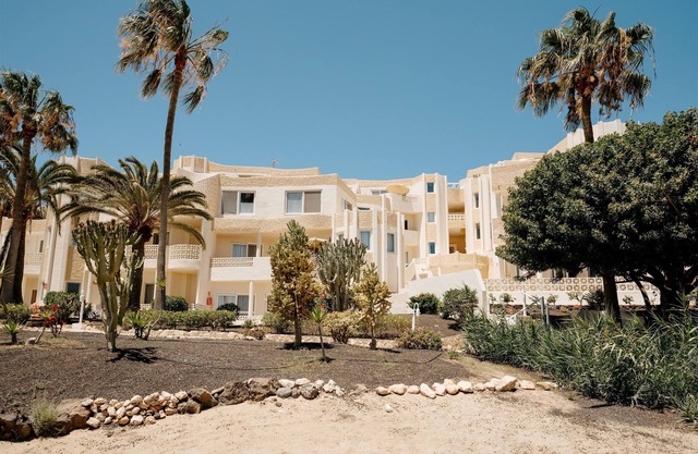 R2 Maryvent Beach Apartaments