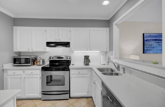 Racquet Club 41 by Wild Dunes, in Resort Core