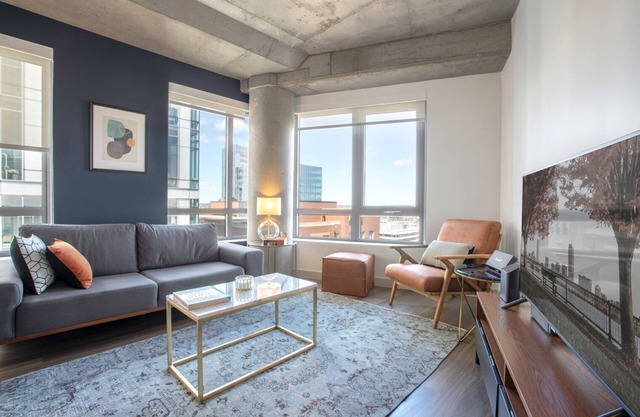 Rad Kendall Square 1BR w/Gym, W/D by MIT, MGH & River