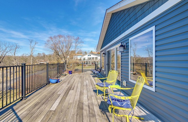 Radford Home w/Wraparound Deck!