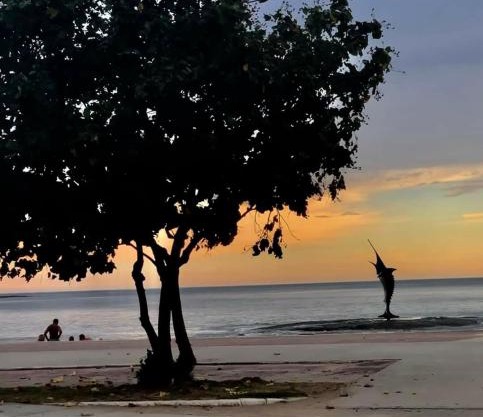 RAIO DE LUZ GUARAPARI BEACH