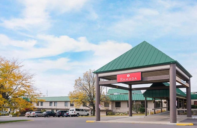 Ramada by Wyndham Plymouth Hotel & Conference Center