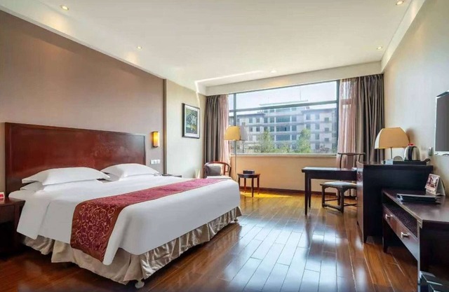 Ramada Suzhou Luzhi