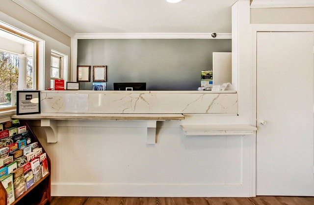 Rare Find! 3 Convenient Units, Free Parking, Near Ridgeland SC Nature Trail