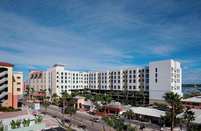 Rare Find! Three Family-Friendly Units, Pool, Restaurants and Bar