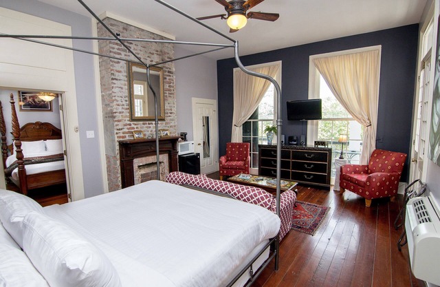 Rathbone Mansions - King Queen Suite