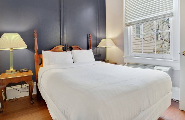 Rathbone Mansions - Two Queen Suite