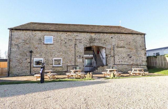 RATHMELL, pet friendly, with pool in Long Preston