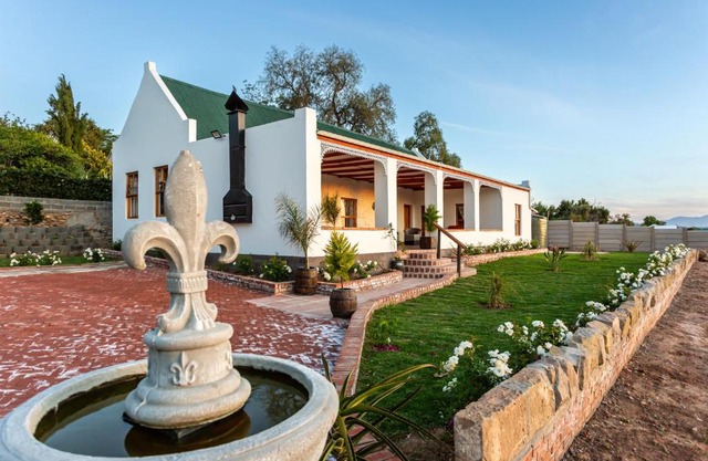 Ravenscliff White House