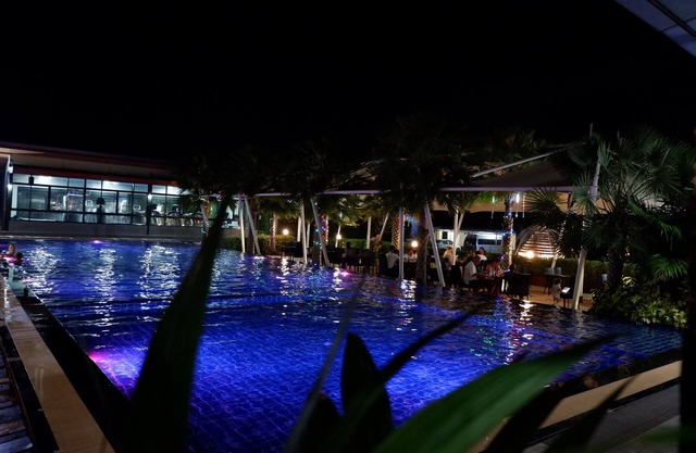 Ray Hotel