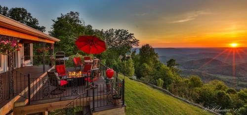 Ray's Place on Lookout Mountain